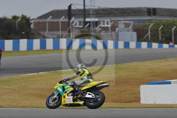 Motorcycle action photographs;Trackday digital images;donington;donington park leicestershire;donington photographs;event digital images;eventdigitalimages;no limits trackday;peter wileman photography;trackday;trackday photos