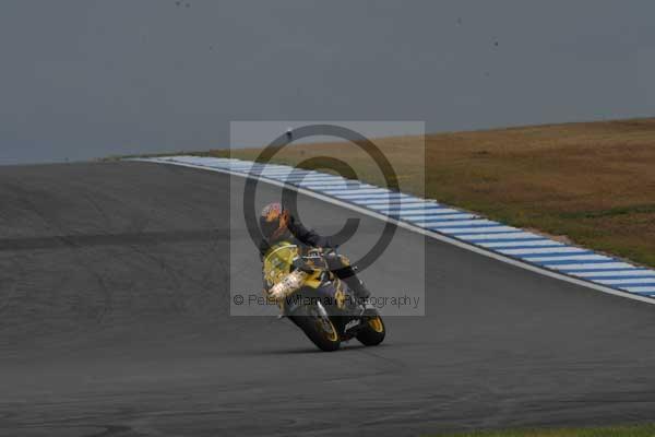 Motorcycle action photographs;Trackday digital images;donington;donington park leicestershire;donington photographs;event digital images;eventdigitalimages;no limits trackday;peter wileman photography;trackday;trackday photos