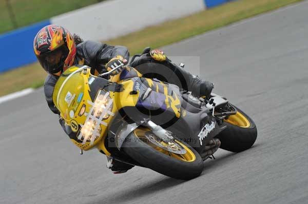 Motorcycle action photographs;Trackday digital images;donington;donington park leicestershire;donington photographs;event digital images;eventdigitalimages;no limits trackday;peter wileman photography;trackday;trackday photos