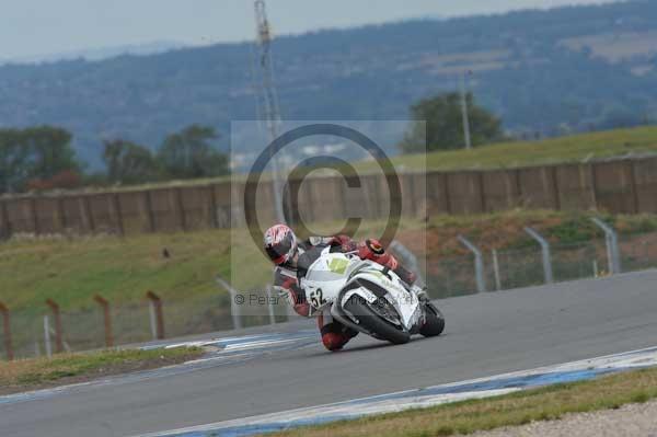 Motorcycle action photographs;Trackday digital images;donington;donington park leicestershire;donington photographs;event digital images;eventdigitalimages;no limits trackday;peter wileman photography;trackday;trackday photos