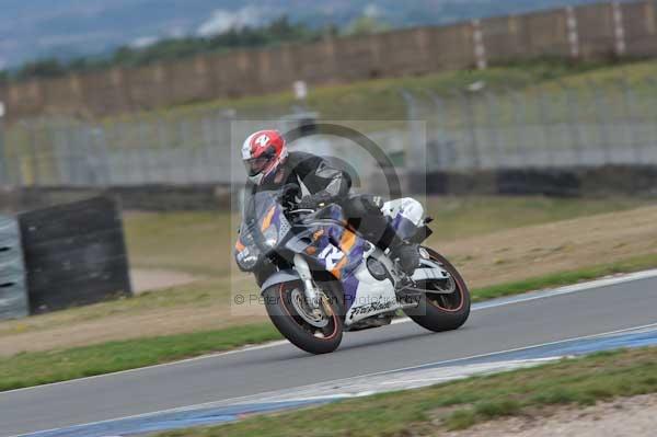 Motorcycle action photographs;Trackday digital images;donington;donington park leicestershire;donington photographs;event digital images;eventdigitalimages;no limits trackday;peter wileman photography;trackday;trackday photos
