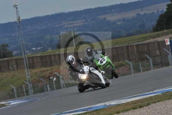 Motorcycle action photographs;Trackday digital images;donington;donington park leicestershire;donington photographs;event digital images;eventdigitalimages;no limits trackday;peter wileman photography;trackday;trackday photos
