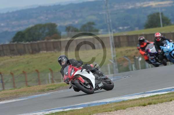 Motorcycle action photographs;Trackday digital images;donington;donington park leicestershire;donington photographs;event digital images;eventdigitalimages;no limits trackday;peter wileman photography;trackday;trackday photos