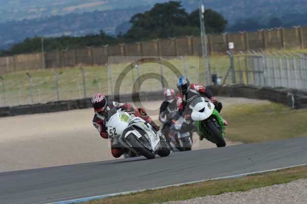 Motorcycle action photographs;Trackday digital images;donington;donington park leicestershire;donington photographs;event digital images;eventdigitalimages;no limits trackday;peter wileman photography;trackday;trackday photos