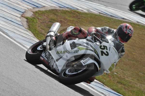 Motorcycle action photographs;Trackday digital images;donington;donington park leicestershire;donington photographs;event digital images;eventdigitalimages;no limits trackday;peter wileman photography;trackday;trackday photos
