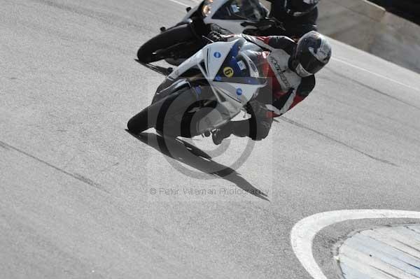 Motorcycle action photographs;Trackday digital images;donington;donington park leicestershire;donington photographs;event digital images;eventdigitalimages;no limits trackday;peter wileman photography;trackday;trackday photos