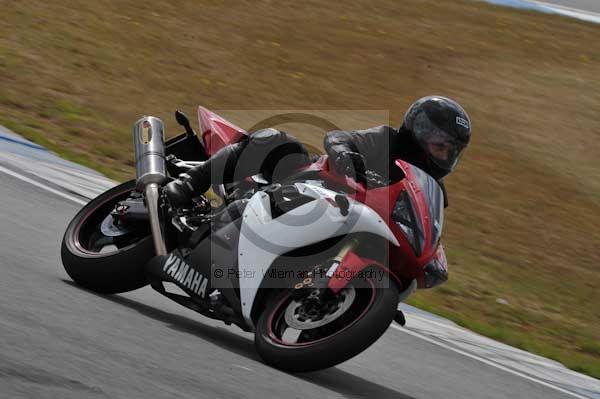 Motorcycle action photographs;Trackday digital images;donington;donington park leicestershire;donington photographs;event digital images;eventdigitalimages;no limits trackday;peter wileman photography;trackday;trackday photos