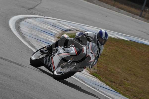 Motorcycle action photographs;Trackday digital images;donington;donington park leicestershire;donington photographs;event digital images;eventdigitalimages;no limits trackday;peter wileman photography;trackday;trackday photos