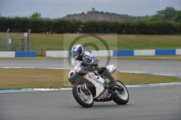 Motorcycle action photographs;Trackday digital images;donington;donington park leicestershire;donington photographs;event digital images;eventdigitalimages;no limits trackday;peter wileman photography;trackday;trackday photos