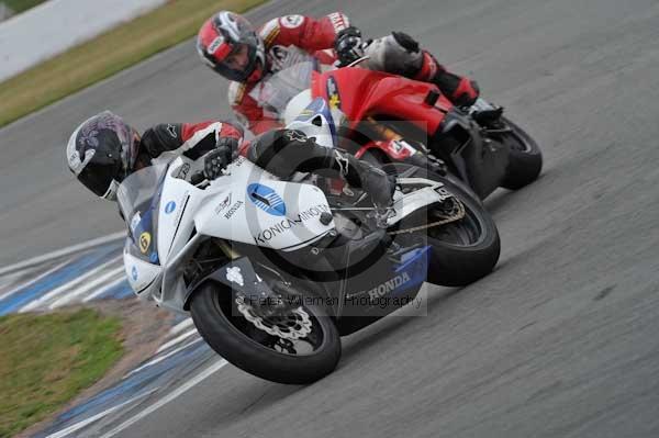 Motorcycle action photographs;Trackday digital images;donington;donington park leicestershire;donington photographs;event digital images;eventdigitalimages;no limits trackday;peter wileman photography;trackday;trackday photos