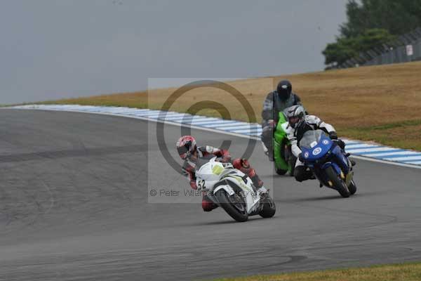 Motorcycle action photographs;Trackday digital images;donington;donington park leicestershire;donington photographs;event digital images;eventdigitalimages;no limits trackday;peter wileman photography;trackday;trackday photos