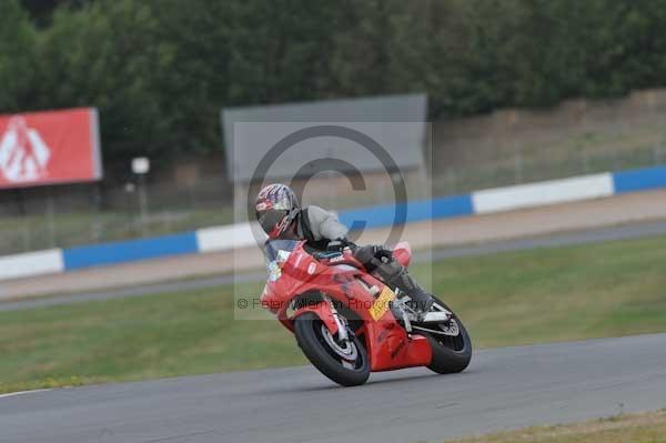 Motorcycle action photographs;Trackday digital images;donington;donington park leicestershire;donington photographs;event digital images;eventdigitalimages;no limits trackday;peter wileman photography;trackday;trackday photos