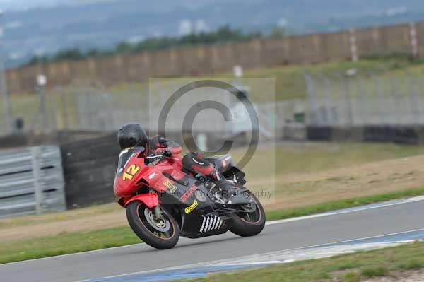 Motorcycle action photographs;Trackday digital images;donington;donington park leicestershire;donington photographs;event digital images;eventdigitalimages;no limits trackday;peter wileman photography;trackday;trackday photos