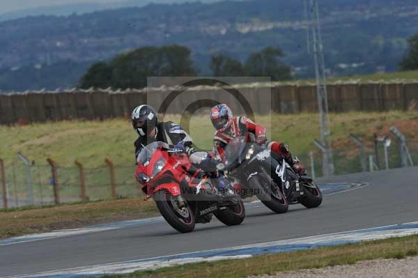 Motorcycle action photographs;Trackday digital images;donington;donington park leicestershire;donington photographs;event digital images;eventdigitalimages;no limits trackday;peter wileman photography;trackday;trackday photos