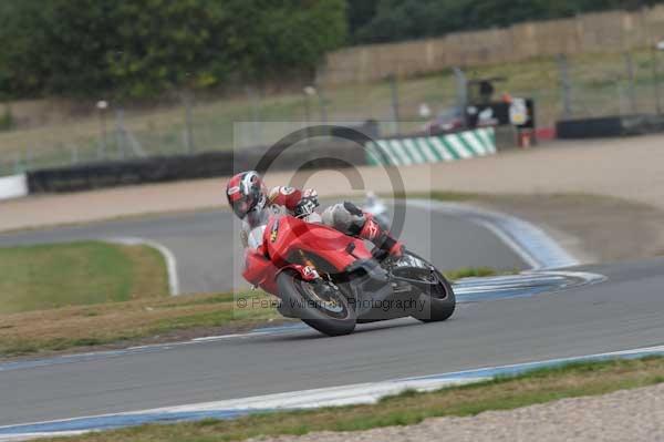 Motorcycle action photographs;Trackday digital images;donington;donington park leicestershire;donington photographs;event digital images;eventdigitalimages;no limits trackday;peter wileman photography;trackday;trackday photos