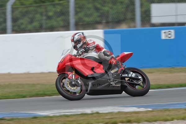 Motorcycle action photographs;Trackday digital images;donington;donington park leicestershire;donington photographs;event digital images;eventdigitalimages;no limits trackday;peter wileman photography;trackday;trackday photos