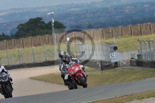 Motorcycle action photographs;Trackday digital images;donington;donington park leicestershire;donington photographs;event digital images;eventdigitalimages;no limits trackday;peter wileman photography;trackday;trackday photos