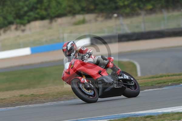 Motorcycle action photographs;Trackday digital images;donington;donington park leicestershire;donington photographs;event digital images;eventdigitalimages;no limits trackday;peter wileman photography;trackday;trackday photos
