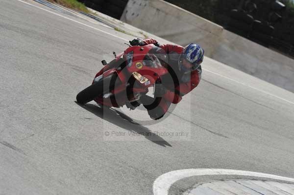Motorcycle action photographs;Trackday digital images;donington;donington park leicestershire;donington photographs;event digital images;eventdigitalimages;no limits trackday;peter wileman photography;trackday;trackday photos