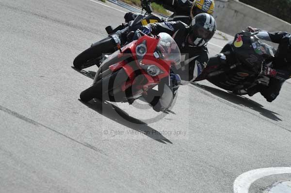 Motorcycle action photographs;Trackday digital images;donington;donington park leicestershire;donington photographs;event digital images;eventdigitalimages;no limits trackday;peter wileman photography;trackday;trackday photos