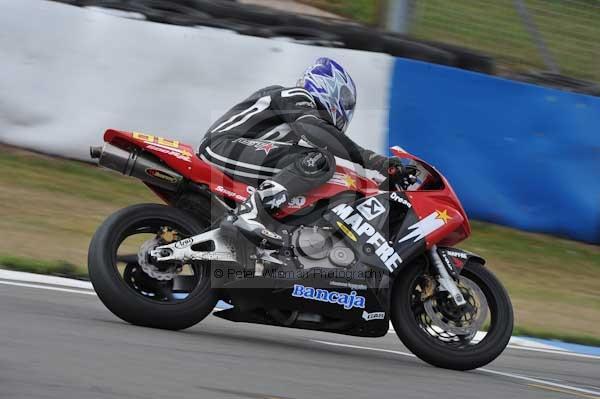 Motorcycle action photographs;Trackday digital images;donington;donington park leicestershire;donington photographs;event digital images;eventdigitalimages;no limits trackday;peter wileman photography;trackday;trackday photos
