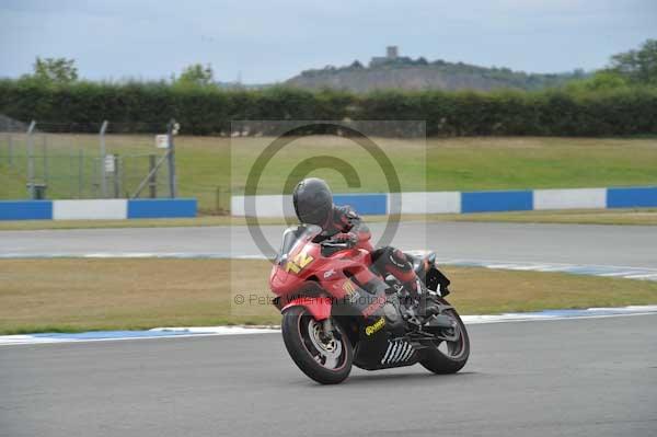 Motorcycle action photographs;Trackday digital images;donington;donington park leicestershire;donington photographs;event digital images;eventdigitalimages;no limits trackday;peter wileman photography;trackday;trackday photos