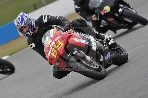 Motorcycle action photographs;Trackday digital images;donington;donington park leicestershire;donington photographs;event digital images;eventdigitalimages;no limits trackday;peter wileman photography;trackday;trackday photos