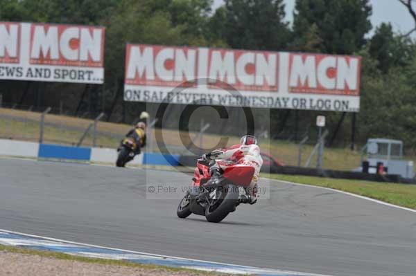 Motorcycle action photographs;Trackday digital images;donington;donington park leicestershire;donington photographs;event digital images;eventdigitalimages;no limits trackday;peter wileman photography;trackday;trackday photos