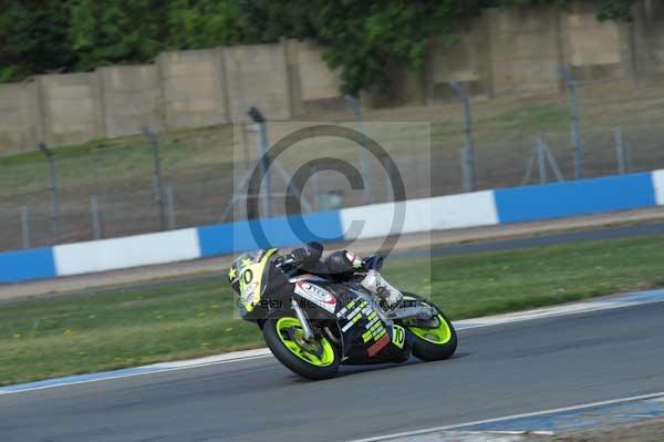Motorcycle action photographs;Trackday digital images;donington;donington park leicestershire;donington photographs;event digital images;eventdigitalimages;no limits trackday;peter wileman photography;trackday;trackday photos