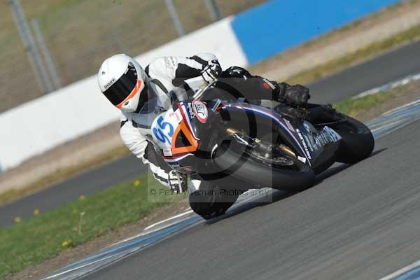 Motorcycle action photographs;Trackday digital images;donington;donington park leicestershire;donington photographs;event digital images;eventdigitalimages;no limits trackday;peter wileman photography;trackday;trackday photos