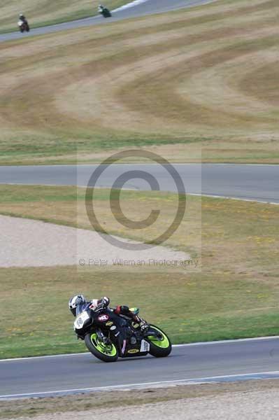 Motorcycle action photographs;Trackday digital images;donington;donington park leicestershire;donington photographs;event digital images;eventdigitalimages;no limits trackday;peter wileman photography;trackday;trackday photos