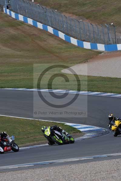 Motorcycle action photographs;Trackday digital images;donington;donington park leicestershire;donington photographs;event digital images;eventdigitalimages;no limits trackday;peter wileman photography;trackday;trackday photos