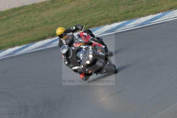 Motorcycle action photographs;Trackday digital images;donington;donington park leicestershire;donington photographs;event digital images;eventdigitalimages;no limits trackday;peter wileman photography;trackday;trackday photos