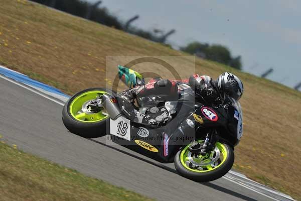 Motorcycle action photographs;Trackday digital images;donington;donington park leicestershire;donington photographs;event digital images;eventdigitalimages;no limits trackday;peter wileman photography;trackday;trackday photos