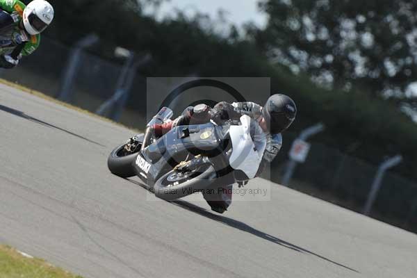 Motorcycle action photographs;Trackday digital images;donington;donington park leicestershire;donington photographs;event digital images;eventdigitalimages;no limits trackday;peter wileman photography;trackday;trackday photos