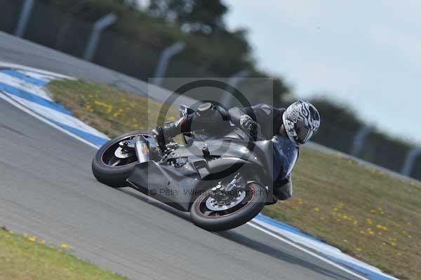 Motorcycle action photographs;Trackday digital images;donington;donington park leicestershire;donington photographs;event digital images;eventdigitalimages;no limits trackday;peter wileman photography;trackday;trackday photos