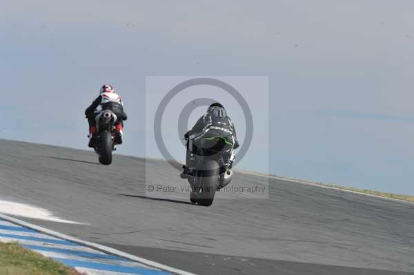 Motorcycle action photographs;Trackday digital images;donington;donington park leicestershire;donington photographs;event digital images;eventdigitalimages;no limits trackday;peter wileman photography;trackday;trackday photos