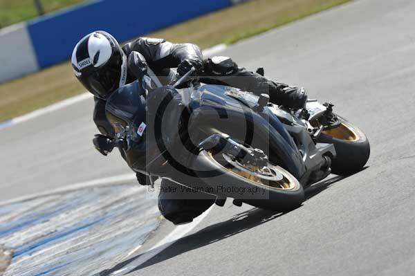 Motorcycle action photographs;Trackday digital images;donington;donington park leicestershire;donington photographs;event digital images;eventdigitalimages;no limits trackday;peter wileman photography;trackday;trackday photos