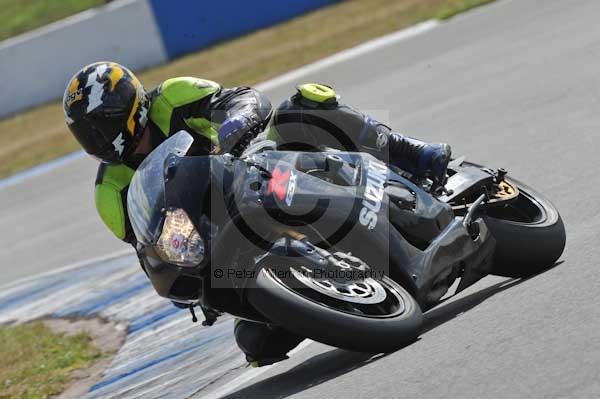 Motorcycle action photographs;Trackday digital images;donington;donington park leicestershire;donington photographs;event digital images;eventdigitalimages;no limits trackday;peter wileman photography;trackday;trackday photos