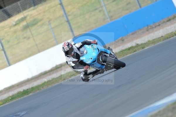 Motorcycle action photographs;Trackday digital images;donington;donington park leicestershire;donington photographs;event digital images;eventdigitalimages;no limits trackday;peter wileman photography;trackday;trackday photos