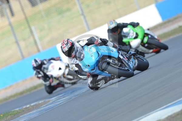 Motorcycle action photographs;Trackday digital images;donington;donington park leicestershire;donington photographs;event digital images;eventdigitalimages;no limits trackday;peter wileman photography;trackday;trackday photos
