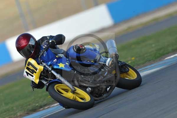 Motorcycle action photographs;Trackday digital images;donington;donington park leicestershire;donington photographs;event digital images;eventdigitalimages;no limits trackday;peter wileman photography;trackday;trackday photos