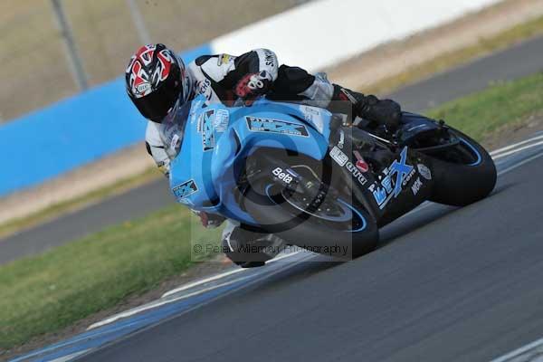 Motorcycle action photographs;Trackday digital images;donington;donington park leicestershire;donington photographs;event digital images;eventdigitalimages;no limits trackday;peter wileman photography;trackday;trackday photos