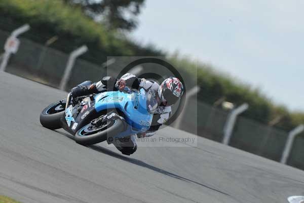 Motorcycle action photographs;Trackday digital images;donington;donington park leicestershire;donington photographs;event digital images;eventdigitalimages;no limits trackday;peter wileman photography;trackday;trackday photos