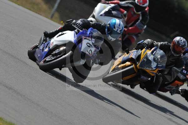 Motorcycle action photographs;Trackday digital images;donington;donington park leicestershire;donington photographs;event digital images;eventdigitalimages;no limits trackday;peter wileman photography;trackday;trackday photos