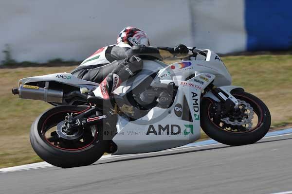 Motorcycle action photographs;Trackday digital images;donington;donington park leicestershire;donington photographs;event digital images;eventdigitalimages;no limits trackday;peter wileman photography;trackday;trackday photos