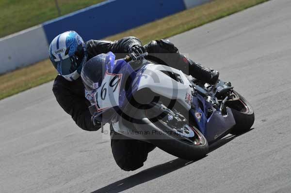 Motorcycle action photographs;Trackday digital images;donington;donington park leicestershire;donington photographs;event digital images;eventdigitalimages;no limits trackday;peter wileman photography;trackday;trackday photos