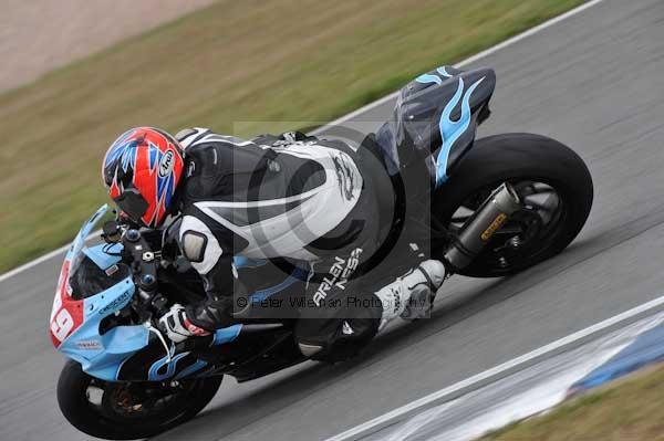 Motorcycle action photographs;Trackday digital images;donington;donington park leicestershire;donington photographs;event digital images;eventdigitalimages;no limits trackday;peter wileman photography;trackday;trackday photos
