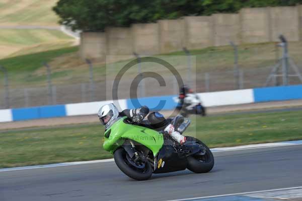 Motorcycle action photographs;Trackday digital images;donington;donington park leicestershire;donington photographs;event digital images;eventdigitalimages;no limits trackday;peter wileman photography;trackday;trackday photos