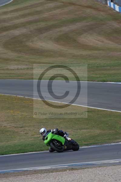 Motorcycle action photographs;Trackday digital images;donington;donington park leicestershire;donington photographs;event digital images;eventdigitalimages;no limits trackday;peter wileman photography;trackday;trackday photos
